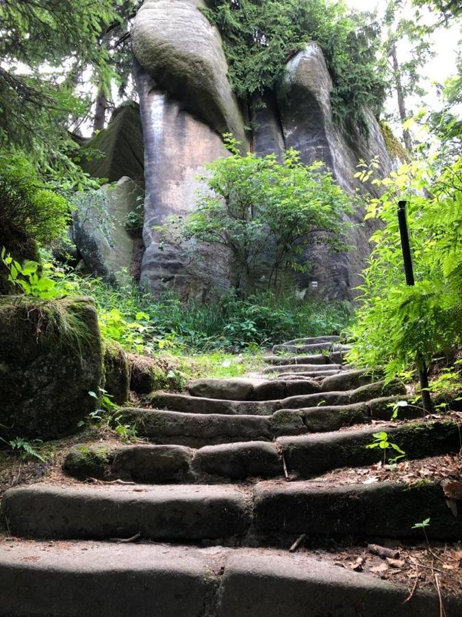 Klimatyczny Dom Kopaczowka Przytulna Miejscowka Z Kominkiem, Sauna I Ogrodem U Podnoza Gor Stolowych Радкув Екстер'єр фото